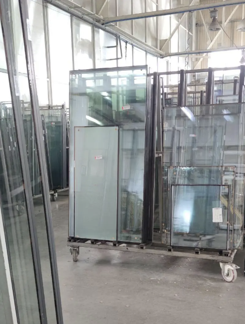 https://nizhnevartovsk.delaem-okna.ru/storage/app/uploads/public/63f/33d/c9e/63f33dc9ee32b804668724.png